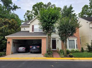 9142 Stonegarden Dr, Lorton, VA 22079