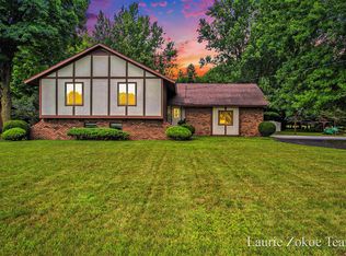 1463 Leonard St NW, Grand Rapids, MI 49534