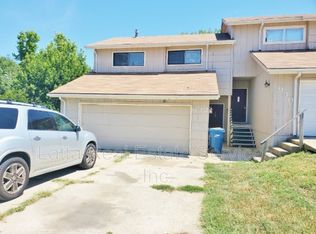 632 N Water St, Liberty, MO 64068