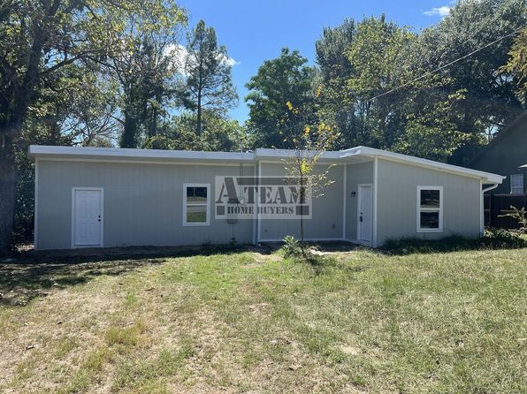 120 Whispering Oaks Trl