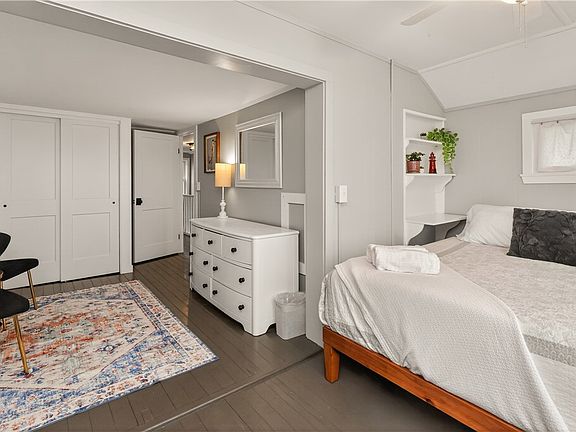 5th image of 2493 Lower Lake Rd