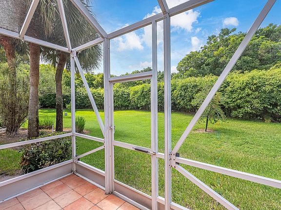 5th image of 12515 Crystal Pointe Drive #B