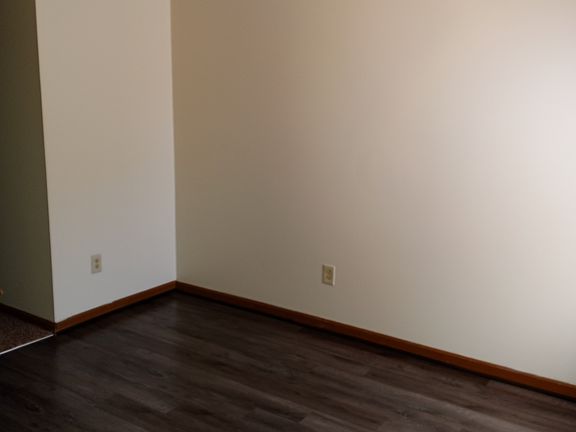 4th image of 5410 Camelot Dr