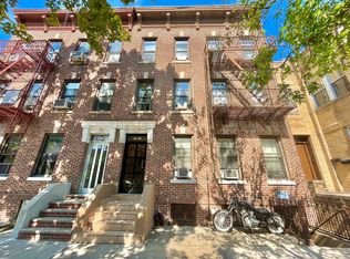 28-32 37th St #1, Astoria, NY 11103