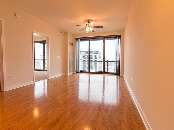 5th image of 670 W Wayman St APT 1005