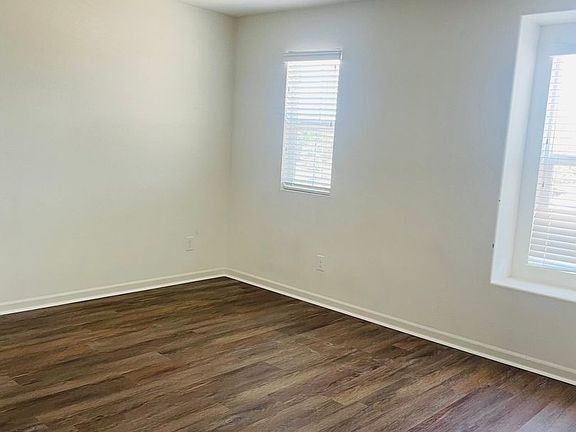 4th image of 2912 Portage Way