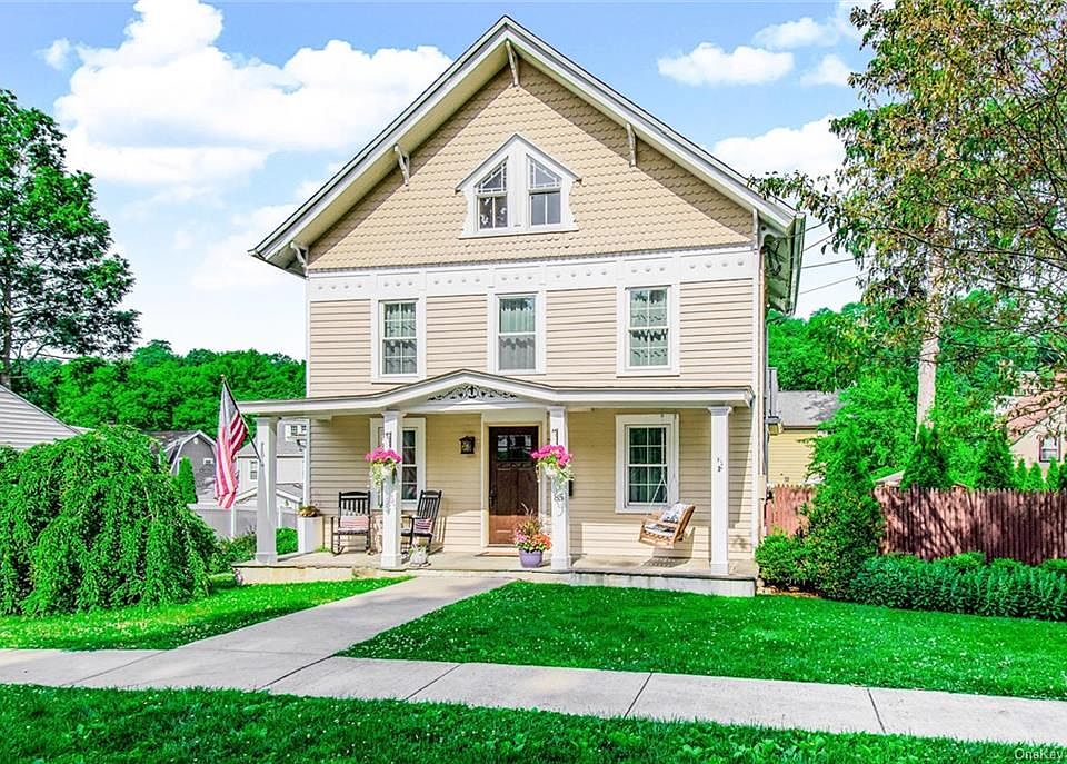 1st image of 85 Carpenter Ave