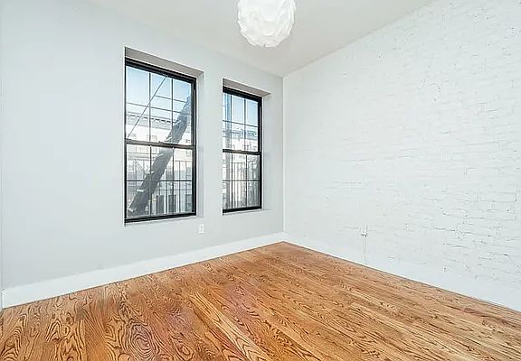 2nd image of 104 Rogers Ave APT 2