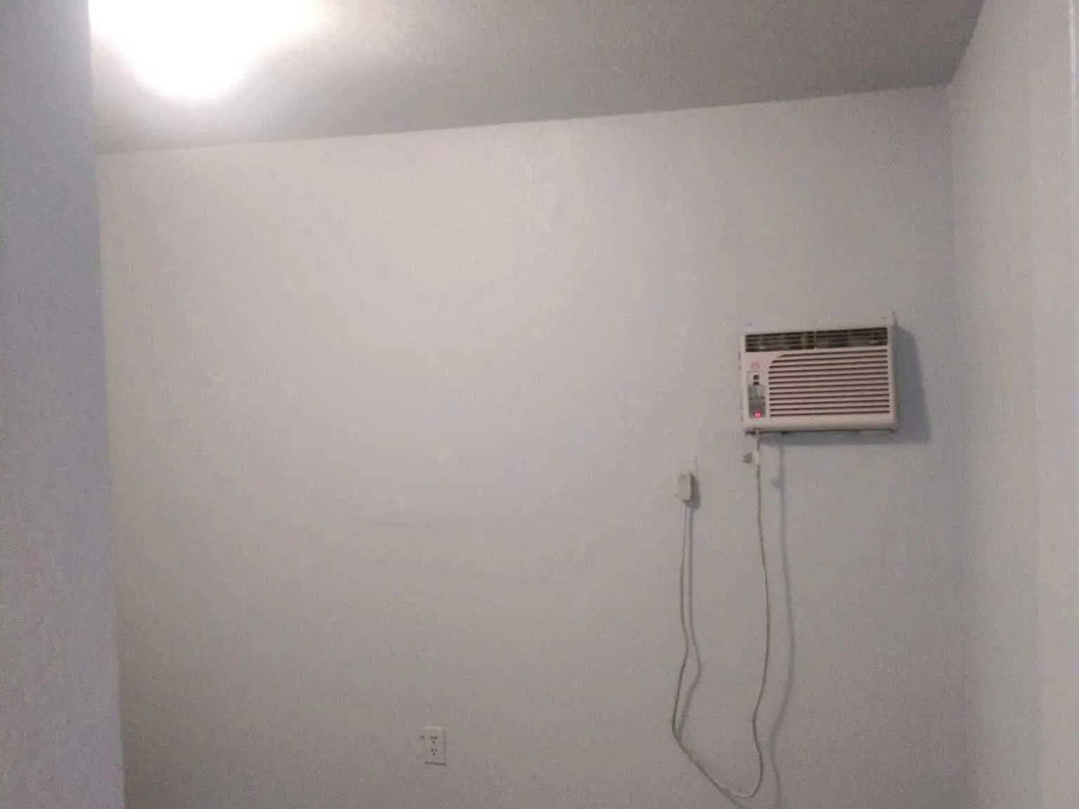 2 bed, 700 sqft, $1,900 — Photo 4