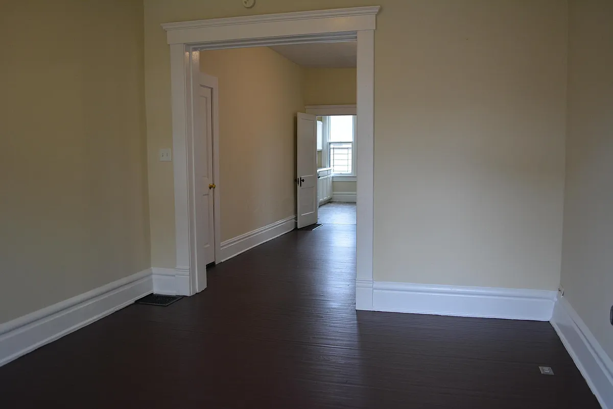 Building Photo - 1257 Dennison Ave