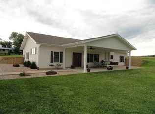 6360 E Michaels Rd, Bloomfield, IN 47424