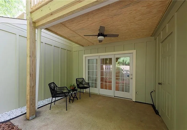 2179 Surrey Ct SE — Photo 14