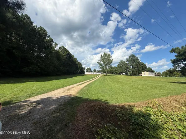 3960 Medoc Mountain Road, Enfield, NC 27823