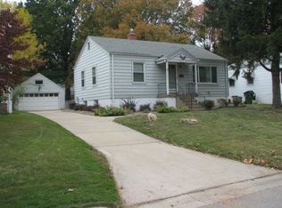 10617 Saint Michael Ln, Saint Ann, MO 63074