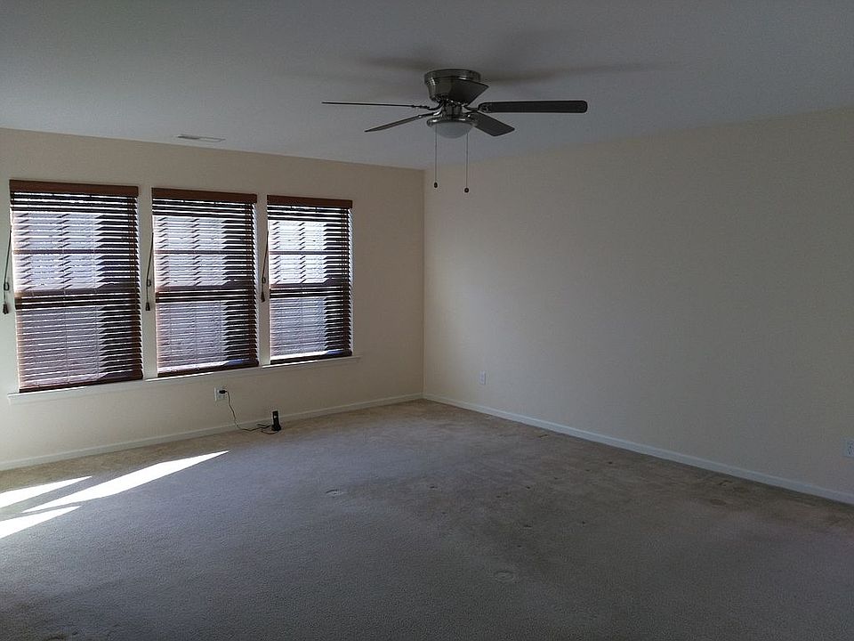Giant 3rd floor rec/bedroom