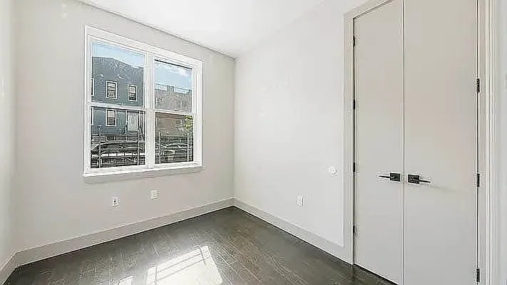 85 Stanhope St #1A — Photo 9