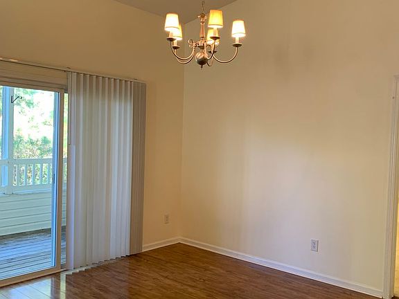 4th image of 3907 Botsford Ct APT 203