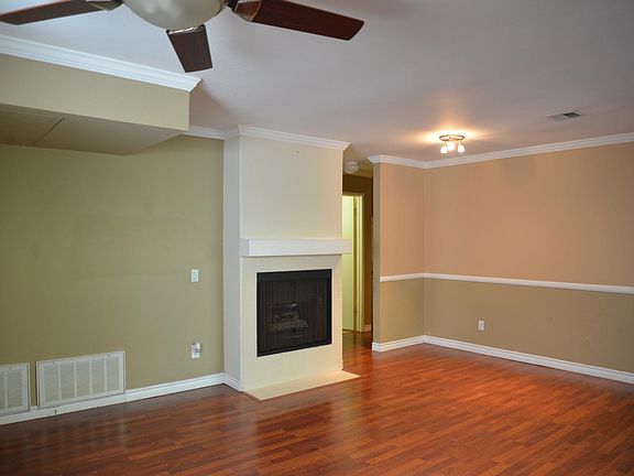 4th image of 10331 Azuaga St