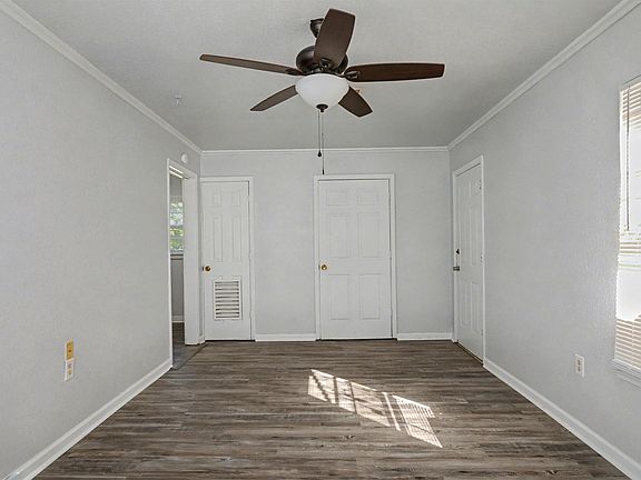 2nd image of 7 Bonnie Park Dr