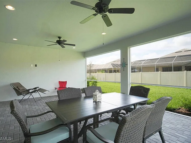 2772 Lambay Ct — Photo 12