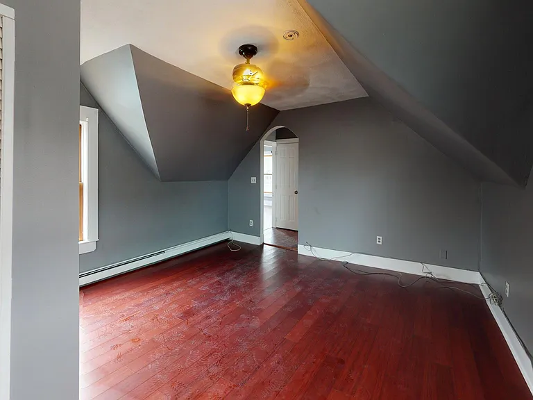 19 Charles St #2 — Photo 8