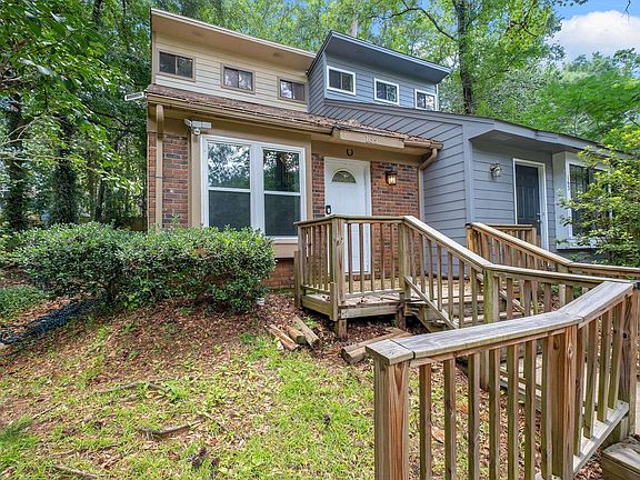 2nd image of 165 Whetherbine Way W