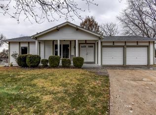 10 Hanging Tree Ct, Saint Peters, MO 63376