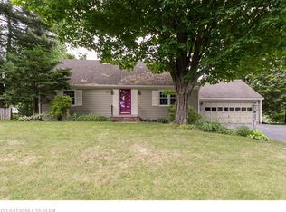 26 Pinewood Dr, Cumberland, ME 04021