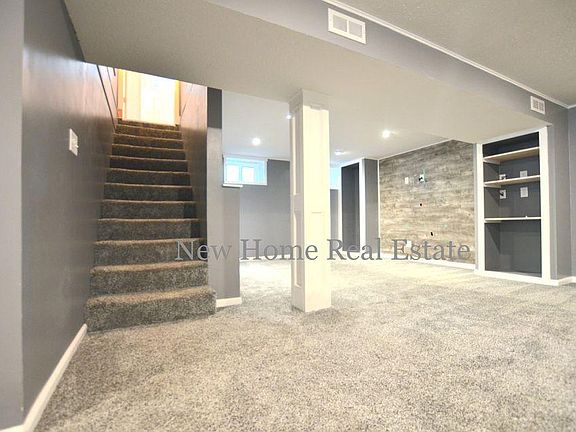 5th image of 419 N Seminole Dr