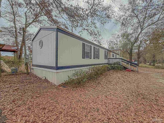 3rd image of 904 Brookhills Dr