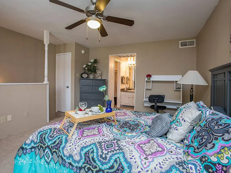 Lafayette Green Apartment Homes — Photo 36