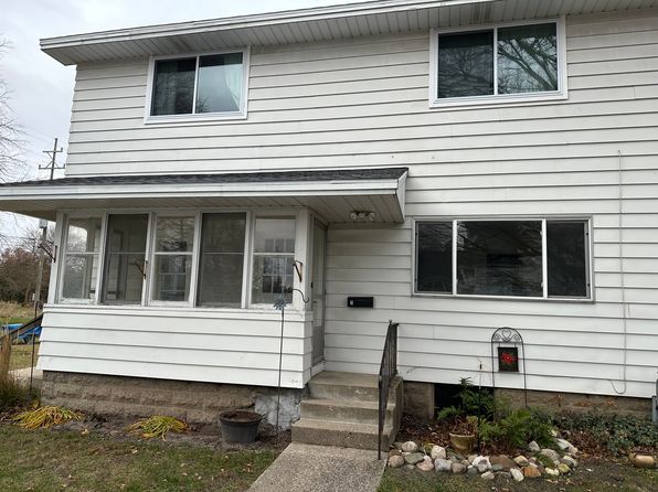 58 W Washington Ave APT 2