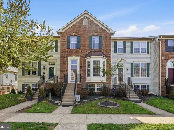 6965 Manahoac Pl, Gainesville, VA 20155