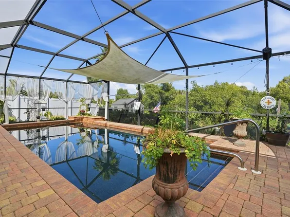 4086 Gardner Dr, Pt Charlotte, FL 33952