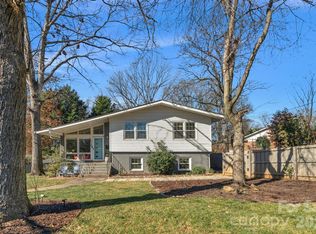 6038 Netherwood Dr, Charlotte, NC 28210