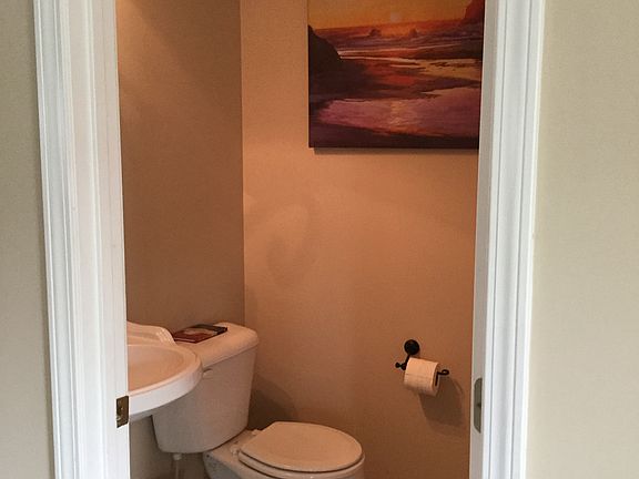 1/2 bath downstairs
