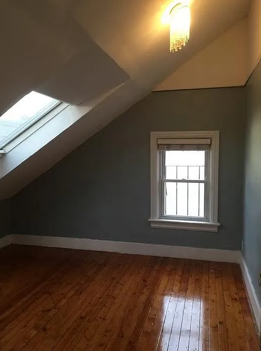 12 Africa St — Photo 3