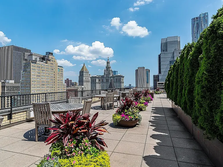 53 Park Pl #17T — Photo 12