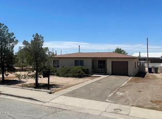 8764 Old County Dr, El Paso, TX 79907