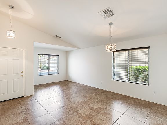 3rd image of 18363 W Mission Ln