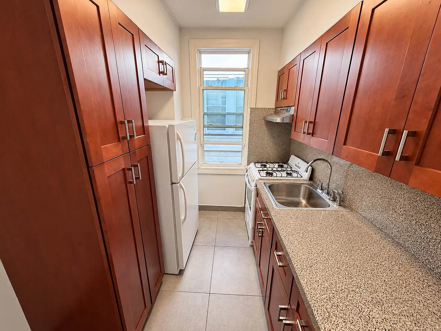 69-03 Luther Rd — Photo 2