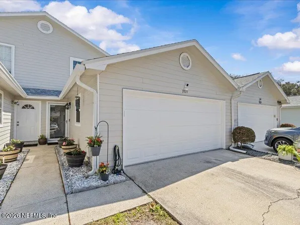3927 MEADOWVIEW Drive N, Jacksonville, FL 32225