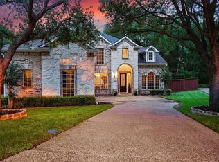 652 Divot Ct, Grand Prairie, TX 75052