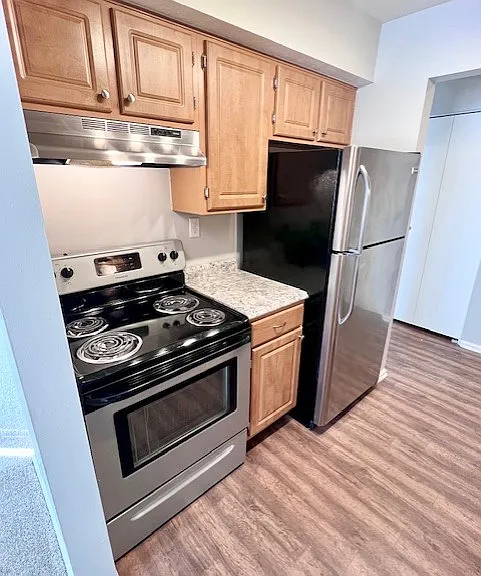 Harbour Club Apartments — Photo 40