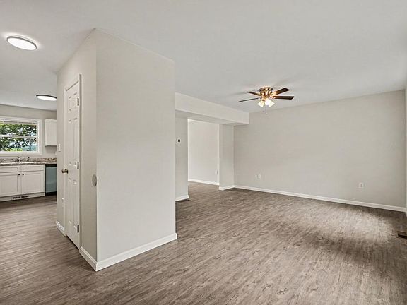 4th image of 24 N 6th St