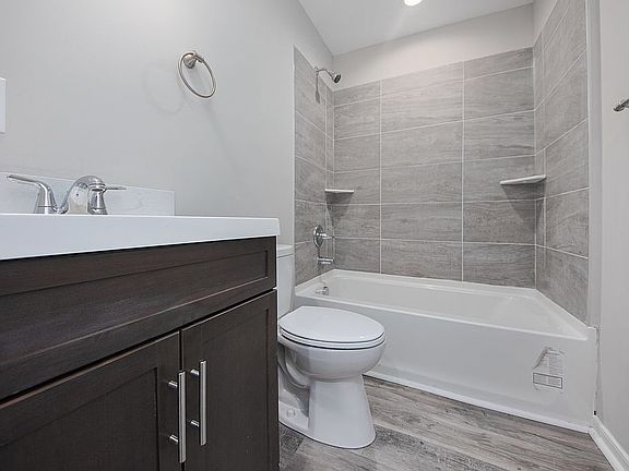 5th image of 2412-2414 Marion Mashore St