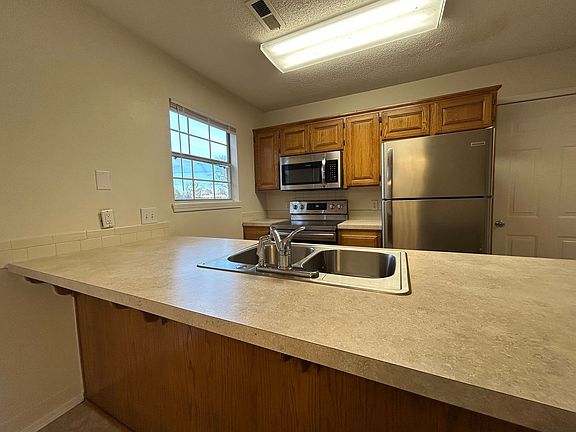 5th image of 1015 SE 5th St #A & B