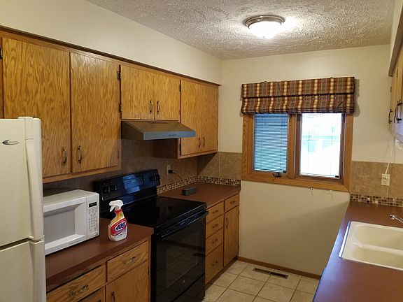 3rd image of 1515 Park Ave