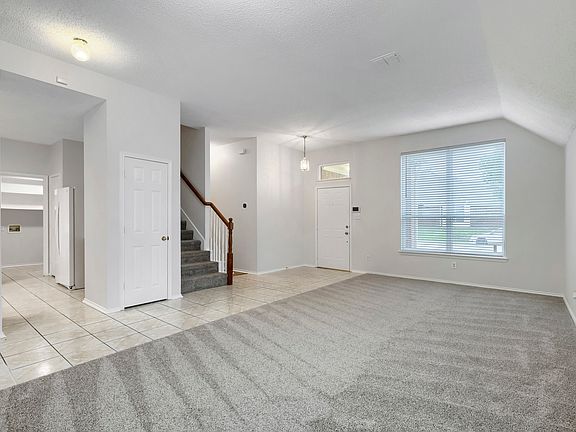4th image of 4201 Standridge Dr