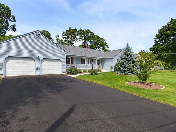 2nd image of 110 Colonial Rd